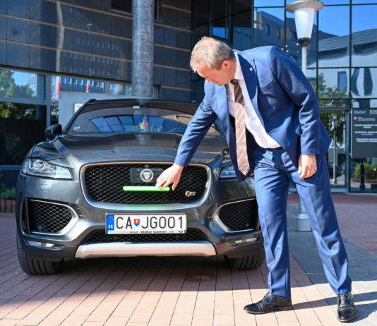 Trenčiansky kraj inšpiráciou, projekt predného brzdového svetla smeruje do Talianska