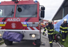 Simulované cvičenie hasičov preverilo pripravenosť zásahových jednotiek