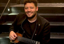 Hudobník Michal Polák sa zúčastnil svetovej výstavy v Anaheime Jedným z hlavných bodov Michalovej účasti na NAMM Show bola prezentácia gitarových inovácií