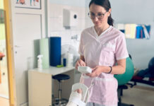 Nové rehabilitačné prístroje pomôžu s rýchlejším a efektívnejším zotavením po operáciách Kolenná motodlaha, ramenná motodlaha a trakčný stôl pacientom prinášajú komfortnejšiu, cielenejšiu a šetrnejšiu liečbu