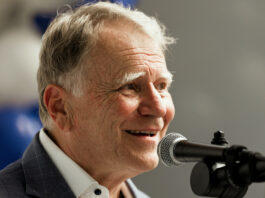 Rakúska firma Pöttinger Stroje, s.r.o. bilancuje dve dekády na slovenskom strojárskom trhu Slávnostný príhovor majiteľa spoločnosti Klausa Pöttingera.