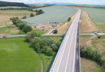 🚗 POZOR VODIČI! ZAJTRA OBMEDZENIE DOPRAVY NA OBCHVATE R2 PRI BÁNOVCIACH NAD BEBRAVOU