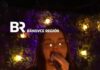 🎶✨ Hudobný večer pod holým nebom v Linden Café mal skvelú atmosféru! 🌙🍺